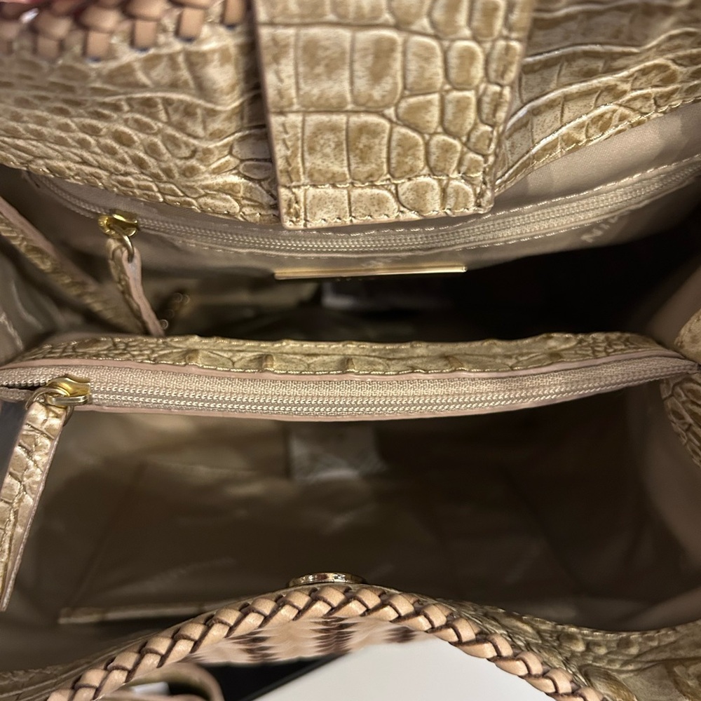 Brahmin Amelia in stardust Hutchinson (nwt) - Picture 4 of 5